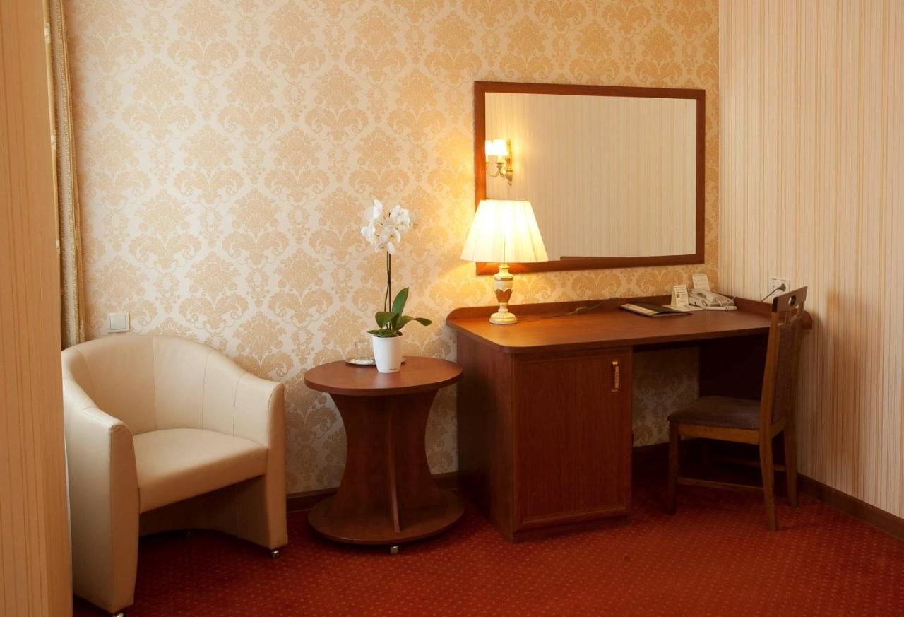 Отель Regency Hotel Кишинёв