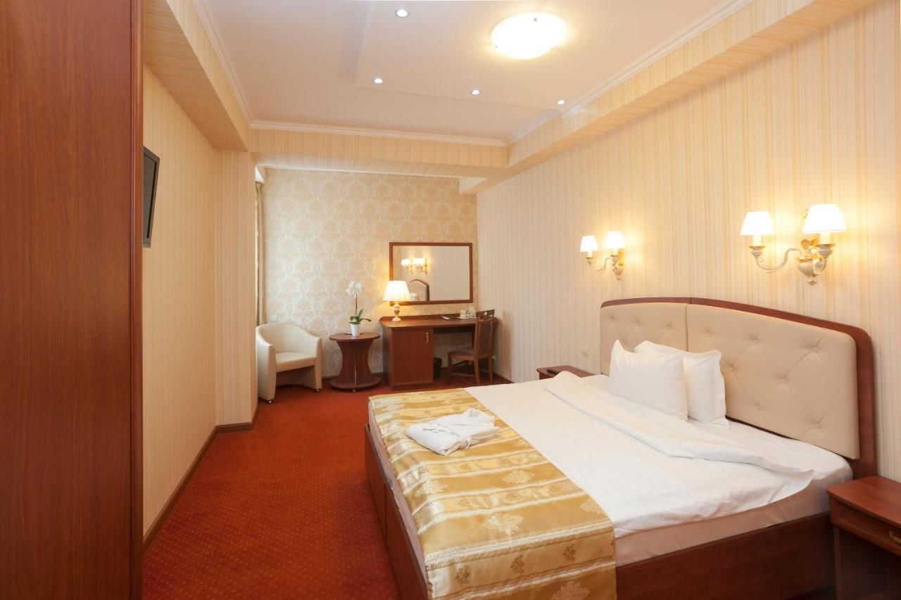 Отель Regency Hotel Кишинёв